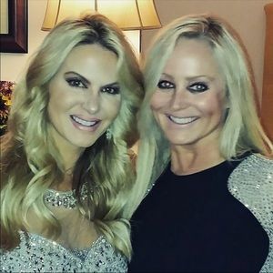 Montage by mon Cheri 2018 champagne color w Shaw